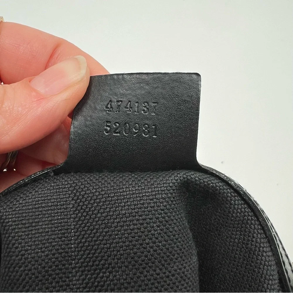 GUCCI GG SUPREME BLACK MONOGRAM WEB FLAT MESSENGER BAG